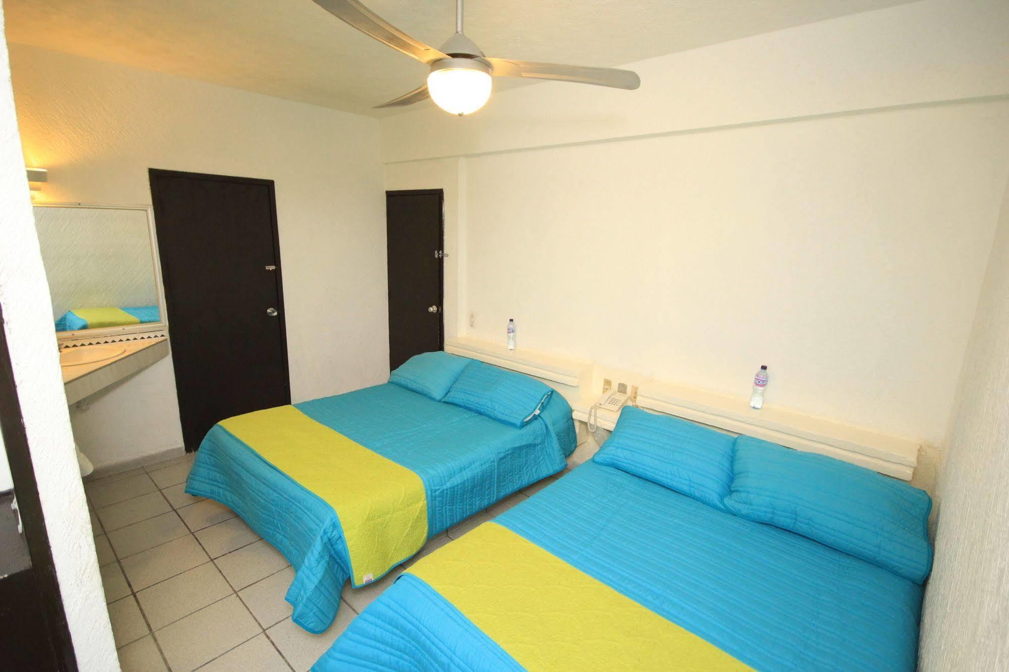 Capital O Hotel Plaza Premier León Eksteriør bilde